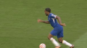 1692548926379033440.gif 斯宝.gif